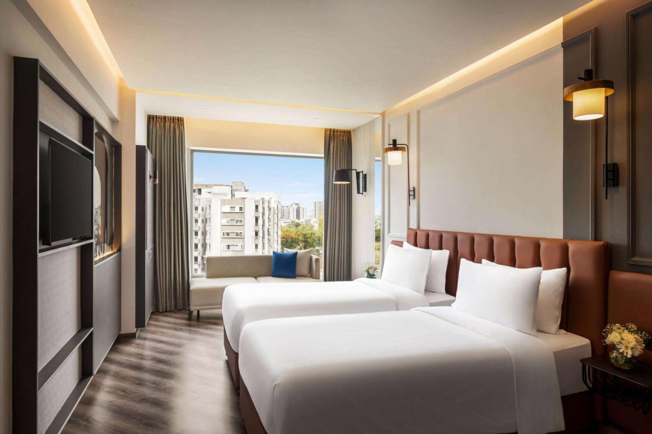Ramada Encore By Wyndham Indore Nipania 외부 사진