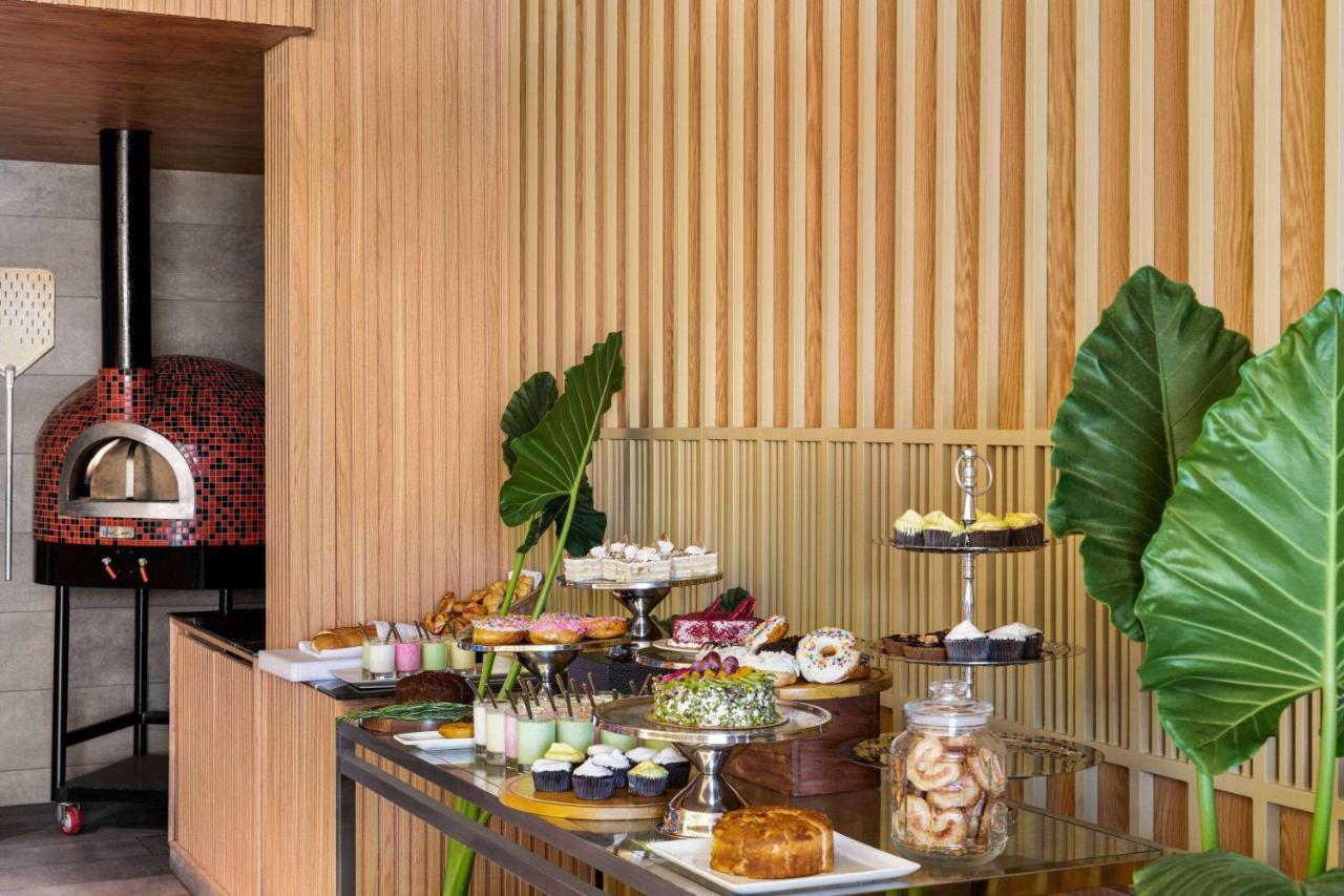 Ramada Encore By Wyndham Indore Nipania 외부 사진