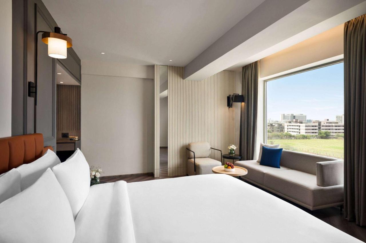 Ramada Encore By Wyndham Indore Nipania 외부 사진