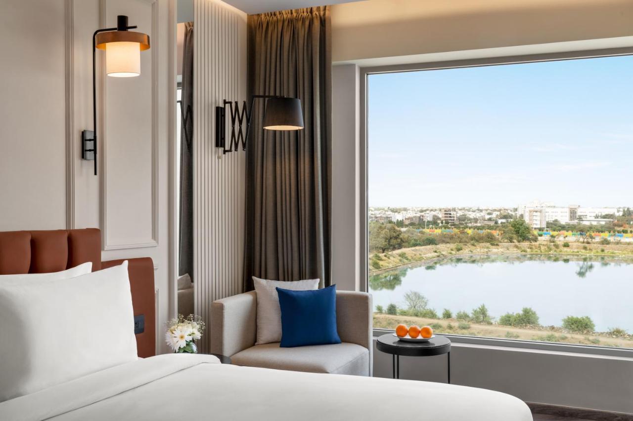 Ramada Encore By Wyndham Indore Nipania 외부 사진