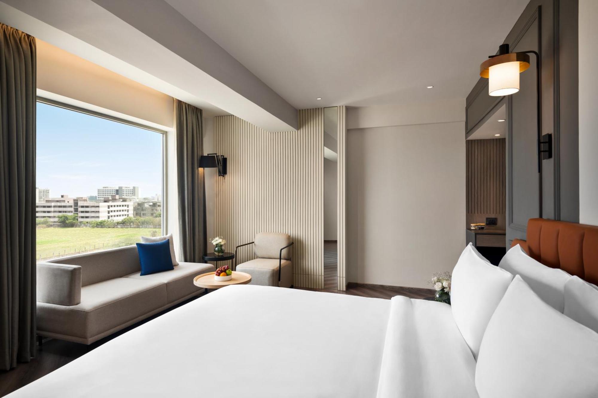 Ramada Encore By Wyndham Indore Nipania 외부 사진